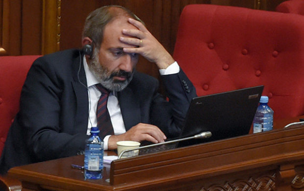 Babuxanyan Ermənistandakı acınacaqlı vəziyyət barədə: “Nikol hələ dünən getməli idi”